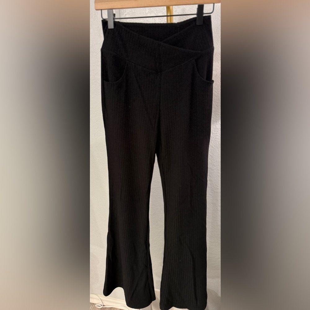 Halara Ribbed Knit High Waisted Crossover Flare Pants Tummy Control NWT - Picture 4 of 16